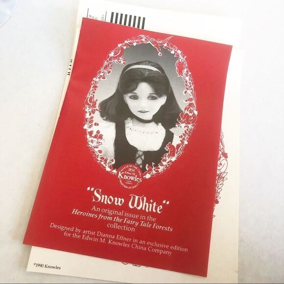 Edwin Knowles Snow White Collectible Doll - Picture 9 of 9